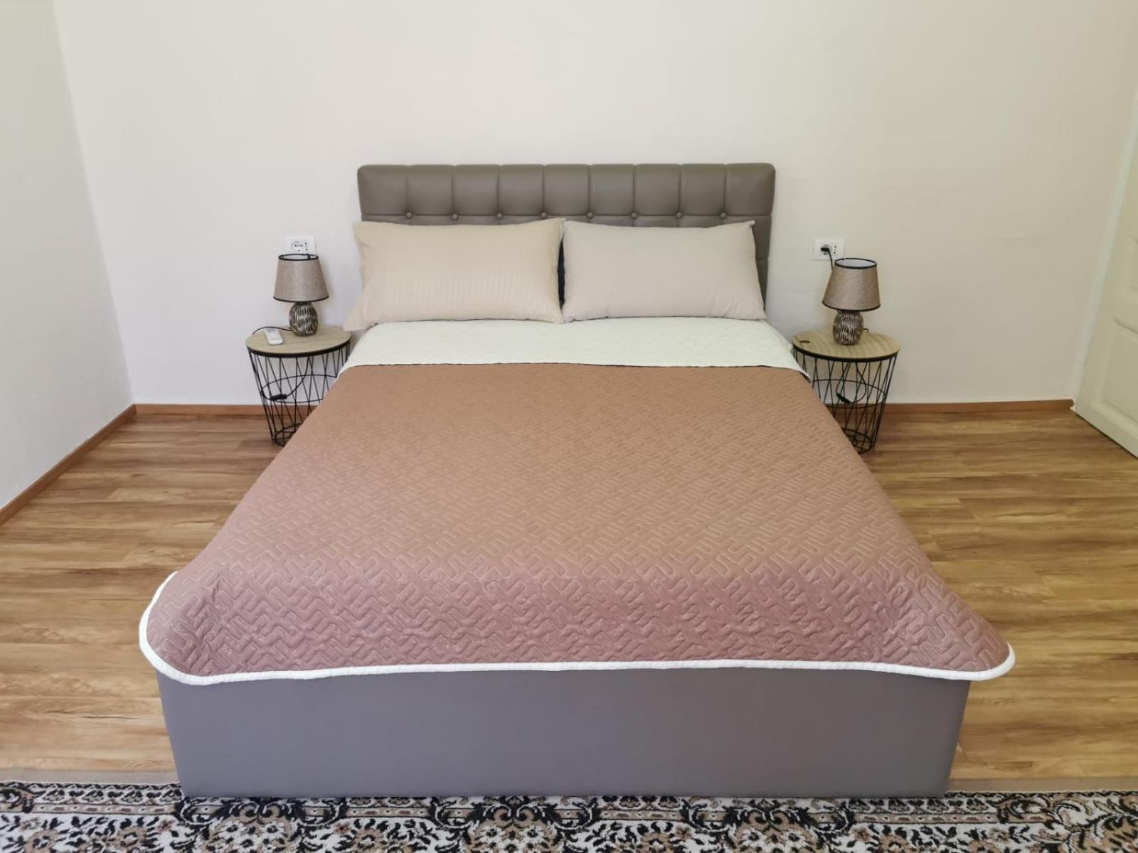 Gm Tirana Hostel Dış mekan fotoğraf